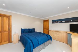 Photo 36- click for photo gallery